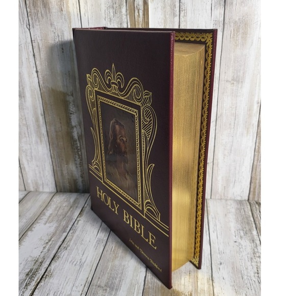 Holy Bible Jesus Christ and Saint Nicholas of Myra Religious Christian Book - Picture 5 of 9